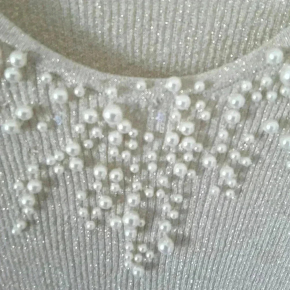 August silk faux pearl design L - Picture 3 of 8